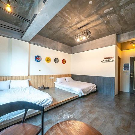 羅東夜市 工業loft旅宿 Loft House Luodong Eksteriør bilde