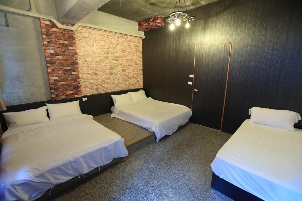 羅東夜市 工業loft旅宿 Loft House Luodong Eksteriør bilde